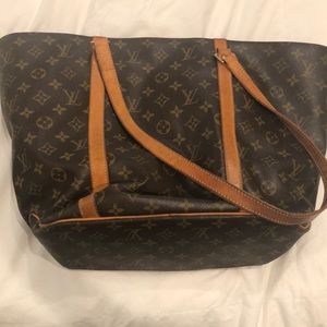 LV Tote